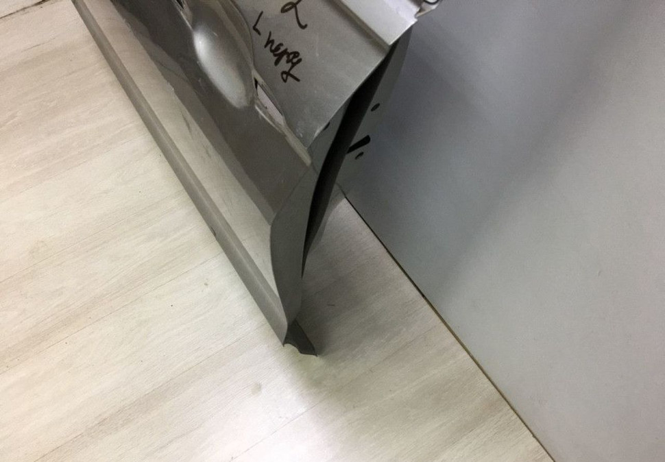 Дверь передняя левая Volkswagen Tiguan 2 oem 5NA831055K (вмятины ) Дверь передняя левая Volkswagen Tiguan 2 oem 5NA831055K (вмятины )