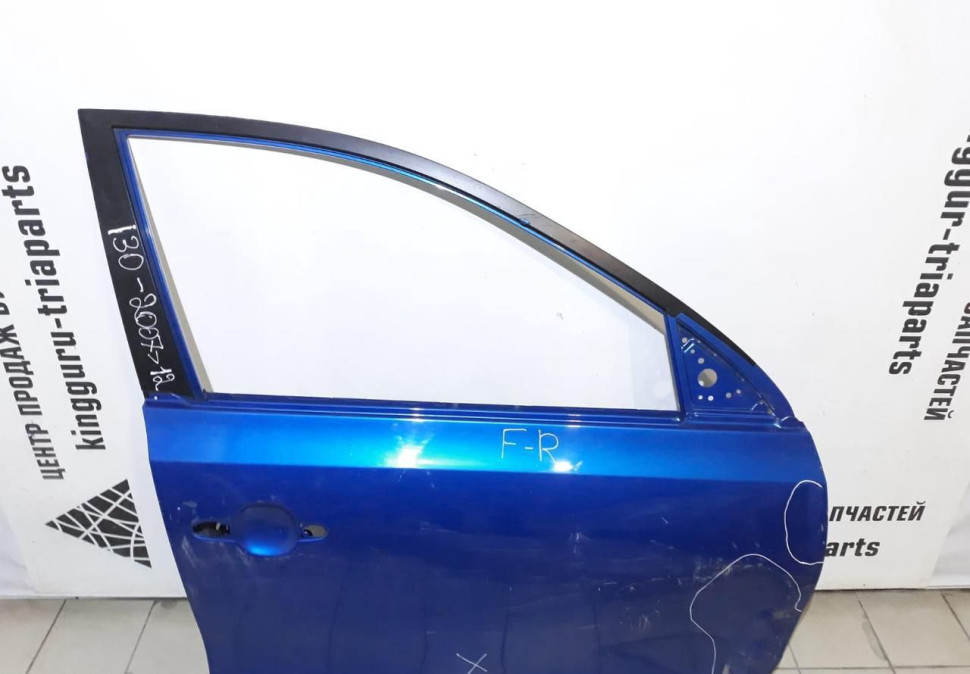 Дверь правая передняя Hyundai i30 2007-2012 oem 760042R210 (скл-3)
