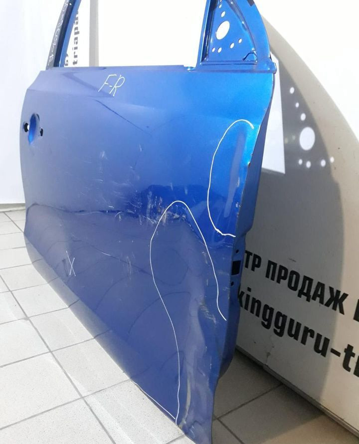 Дверь правая передняя Hyundai i30 2007-2012 oem 760042R210 (скл-3)