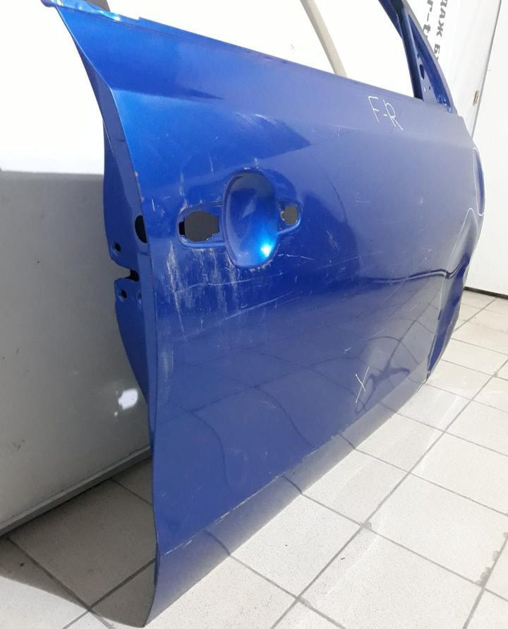 Дверь правая передняя Hyundai i30 2007-2012 oem 760042R210 (скл-3)