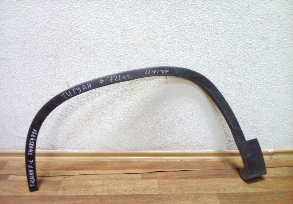 Расширитель арки крыла передний левый Volkswagen Tiguan Oem 5N0854731