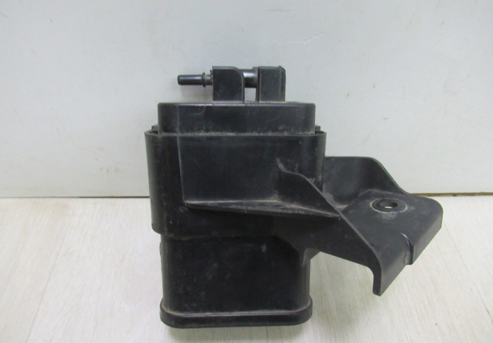 Адсорбер Lada Niva (21x21) oem  212141164010 (слом.мал.часть) (скл-3)