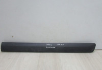 Молдинг двери передний правый Lada Largus oem 8450000408 (скл-3)