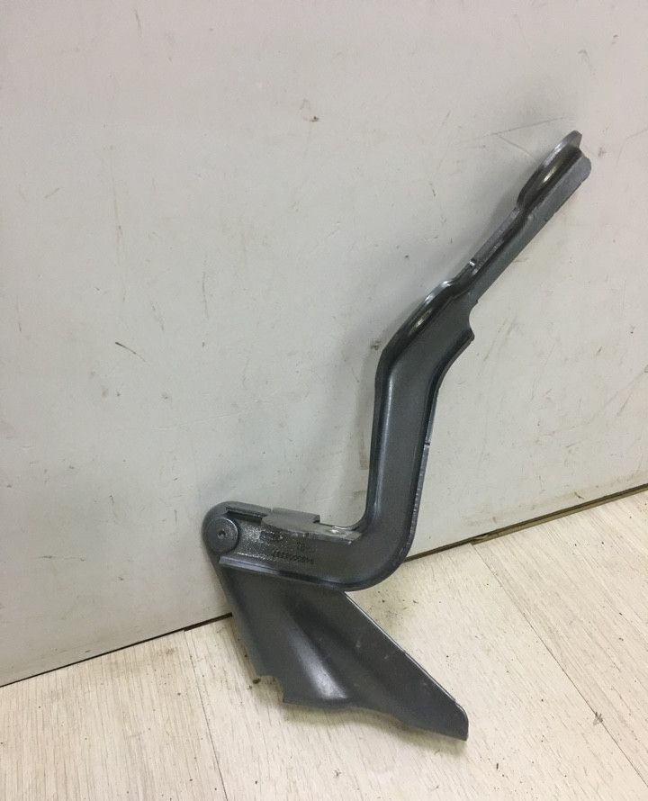 Петля капота левая Lada Vesta oem 8450008287 (скл-3)