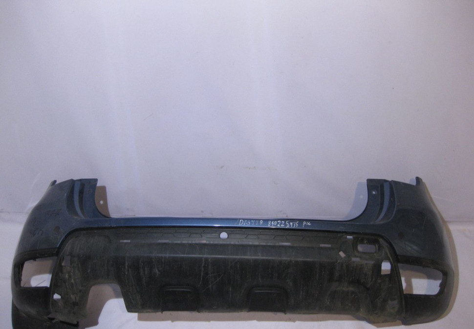 Бампер задний Renault Duster (15>) oem 850225435 (скл-3)