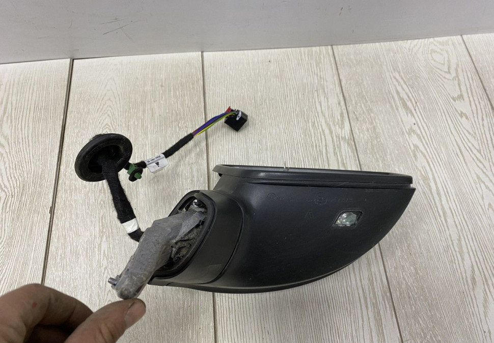Корпус зеркало правое 13к Volkswagen Tiguan 2 (16-20) oem 5NB857502