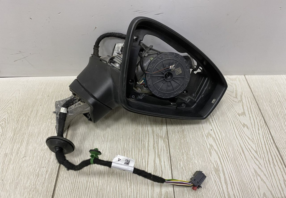 Корпус зеркало правое 13к Volkswagen Tiguan 2 (16-20) oem 5NB857502 Корпус зеркало правое 13к Volkswagen Tiguan 2 (16-20) oem 5NB857502