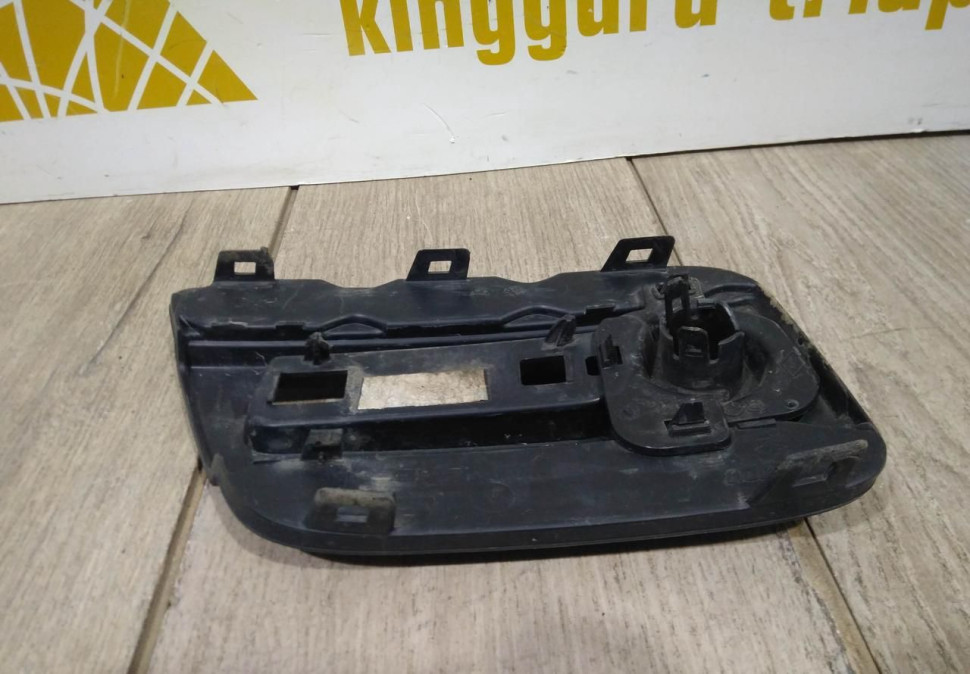 Вставка заднего бампера левая бу Renault Sandero Stepway 2 OEM 850772430R