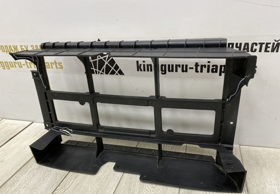 Дефлектор радиатора Hyundai Creta 2016 OEM 29135M0000