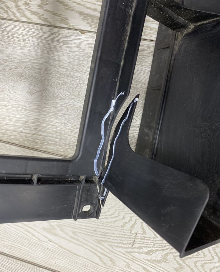 Дефлектор радиатора Hyundai Creta 2016 OEM 29135M0000