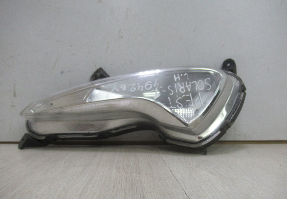 Противотуманная фара (Птф) левая Hyundai Solaris 1 рест oem 922014l600 (слом.1крепл)