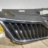 Решетка радиатора бу Skoda Rapid OEM 5JA853668