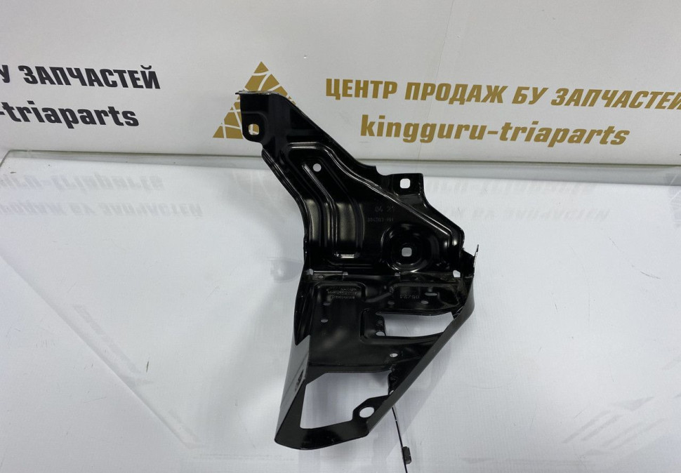 Кронштейн под фару правый BMW X2 F39 OEM 51647342502 Кронштейн под фару правый BMW X2 F39 OEM 51647342502