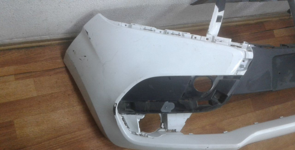 Бампер передний Lada X-Ray oem 620228136r (скл-3)
