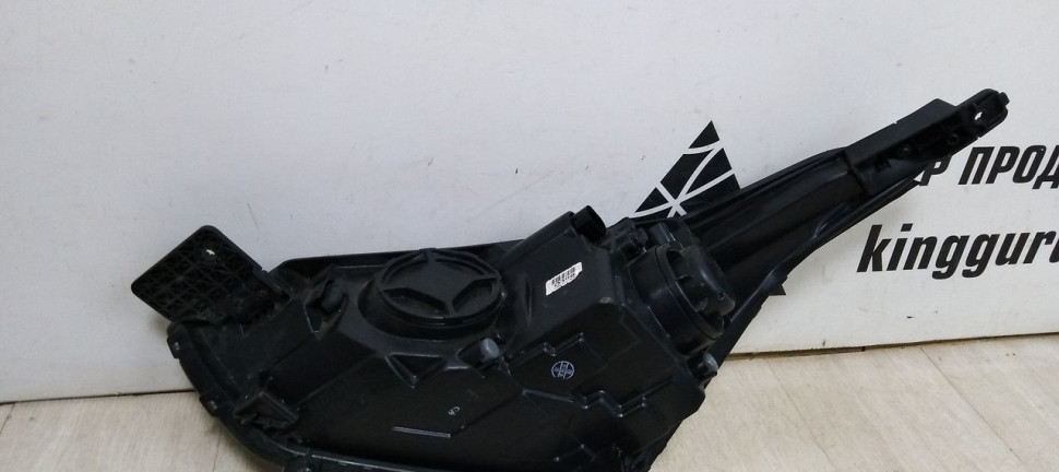 Фара правая диодная Hyundai Creta oem 92102M0300