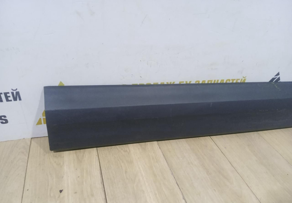 Молдинг двери передний правый бу Skoda Karoq OEM 57A854940