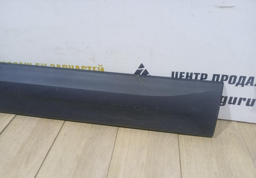 Молдинг двери передний правый бу Skoda Karoq OEM 57A854940