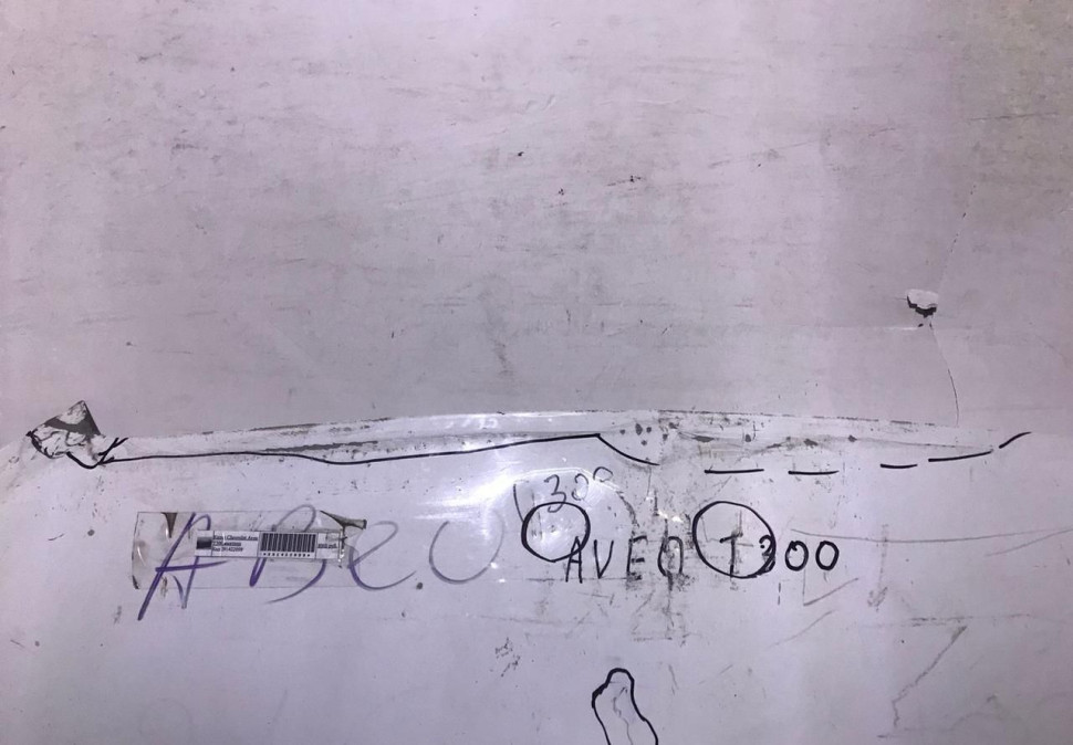 Капот Chevrolet Aveo T300 oem 95215165 (скл-3) Капот Chevrolet Aveo T300 oem 95215165 (скл-3)