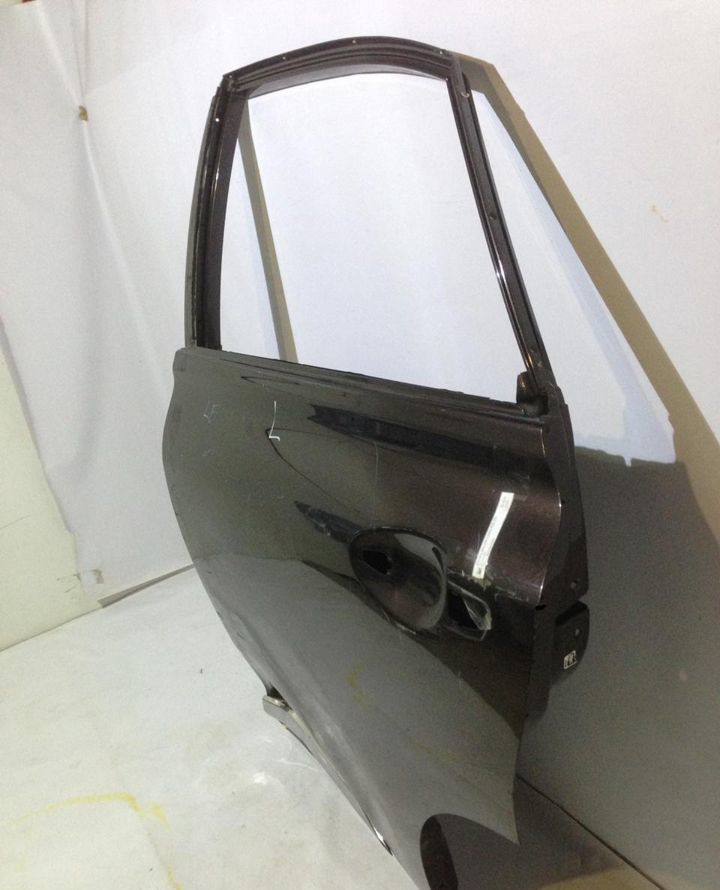 Дверь зад лев Lexus RX 09- (скл-3)