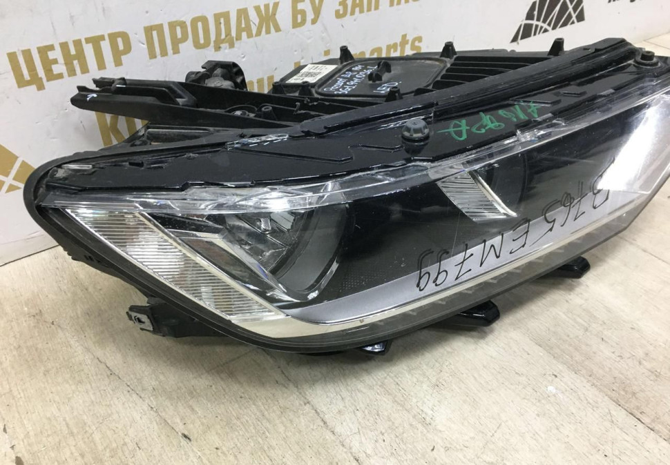 Фара правая Volkswagen Passat B8 2014 oem 3G1941036L Фара правая Volkswagen Passat B8 2014 oem 3G1941036L