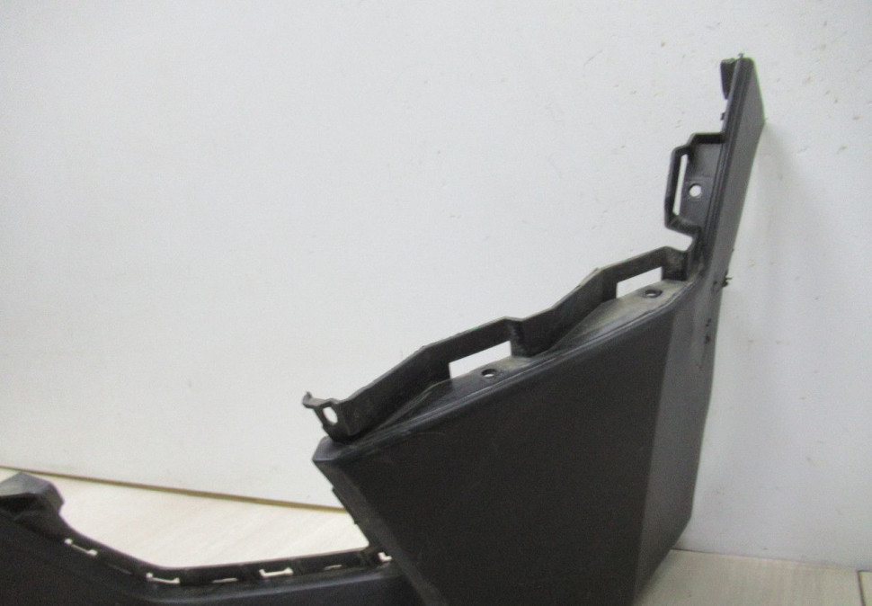 Спойлер заднего бампера Hyundai Creta oem 86612M0000 (слом.часть бок.крепл)