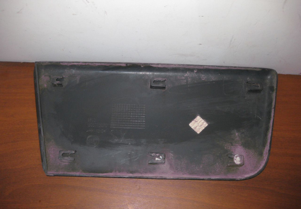 Накладка двери передняя левая Pegueot Boxer (потертость) oem 1035773070 (скл-3) Накладка двери передняя левая Pegueot Boxer (потертость) oem 1035773070 (скл-3)