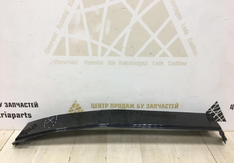 Накладка кузова наружная сдвижной двери Volkswagen Transporter T5 03> oem 7H1843796H