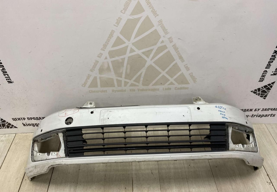 Бампер передний Volkswagen Polo 5 рестайлинг 15-20 oem 6RU807221A