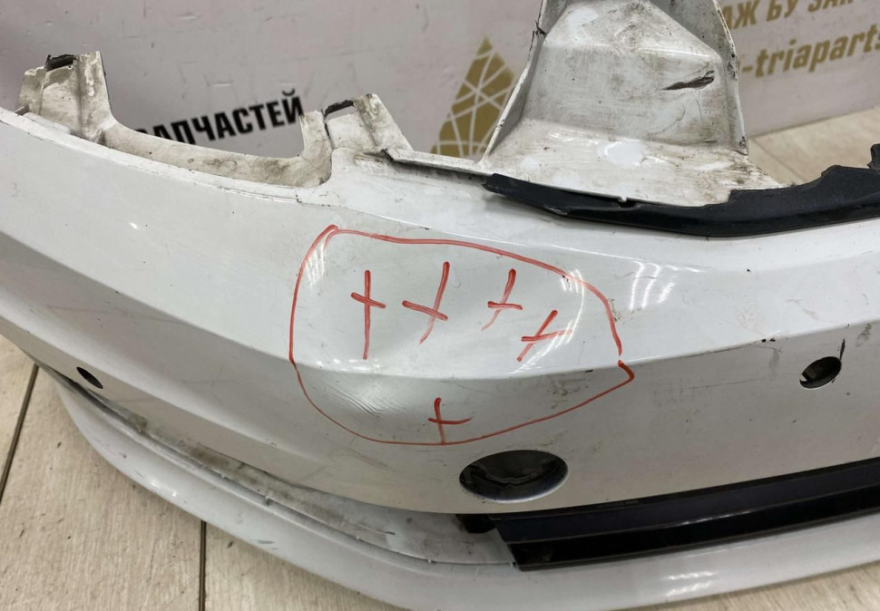 Бампер передний Volkswagen Polo 5 рестайлинг 15-20 oem 6RU807221A