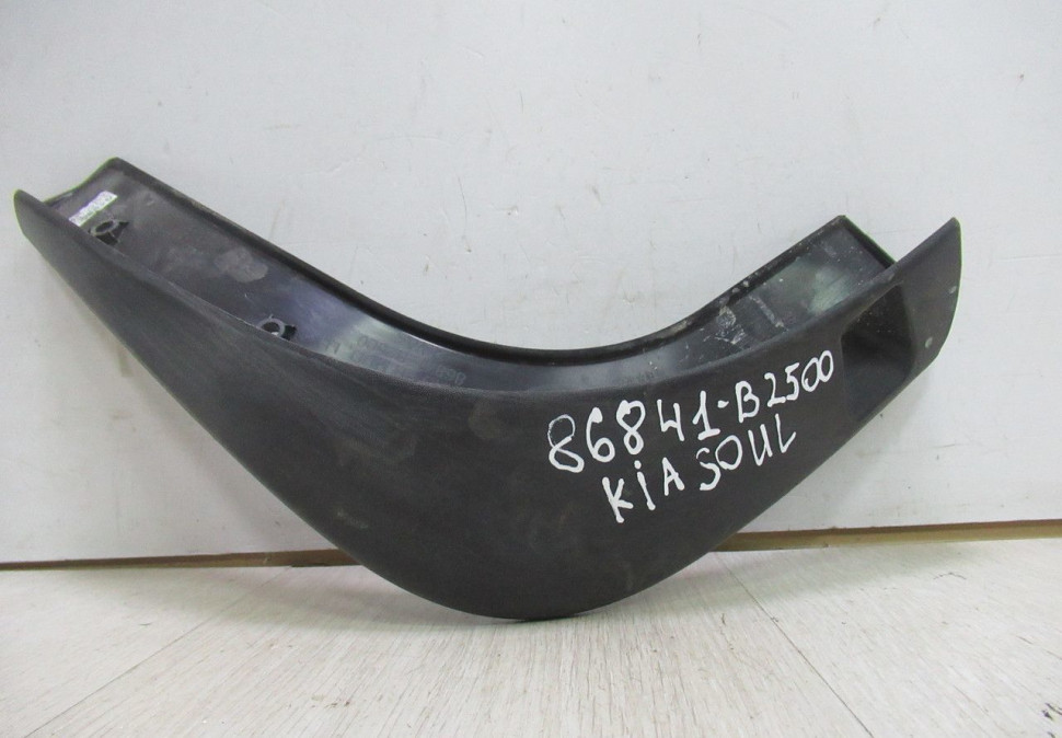 Брызговик задний левый Kia Soul 2 рестайлинг oem 86841b2500