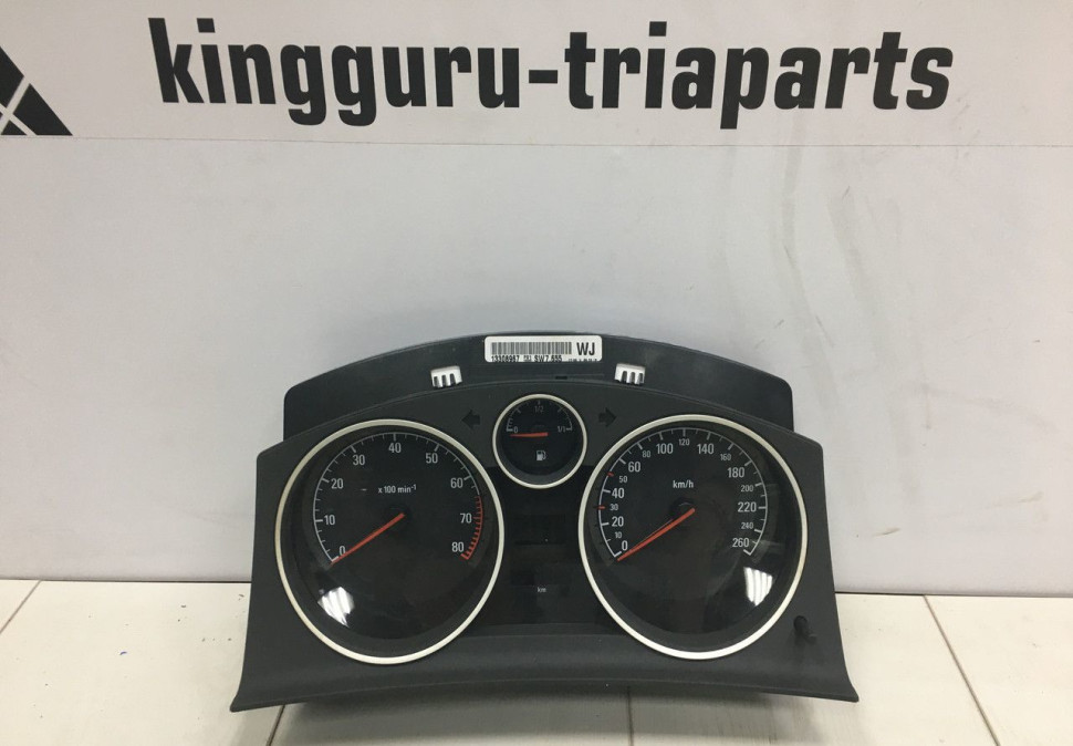 Щиток приборов Opel Astra H GTC 1,6 OEM 13308967