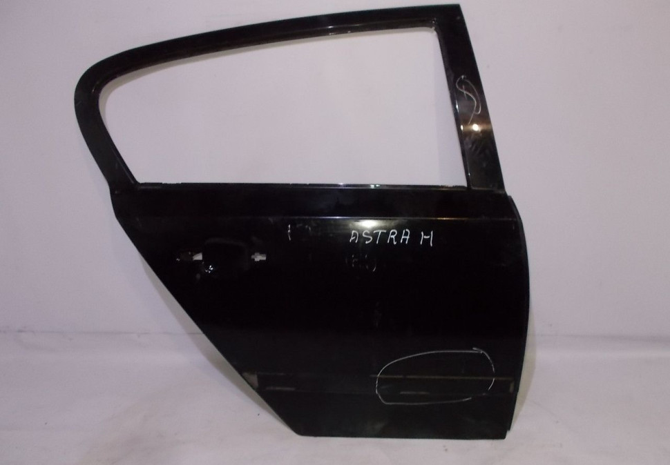 Дверь задняя правая бу Opel Astra H5 (скл-3) OEM 0124091