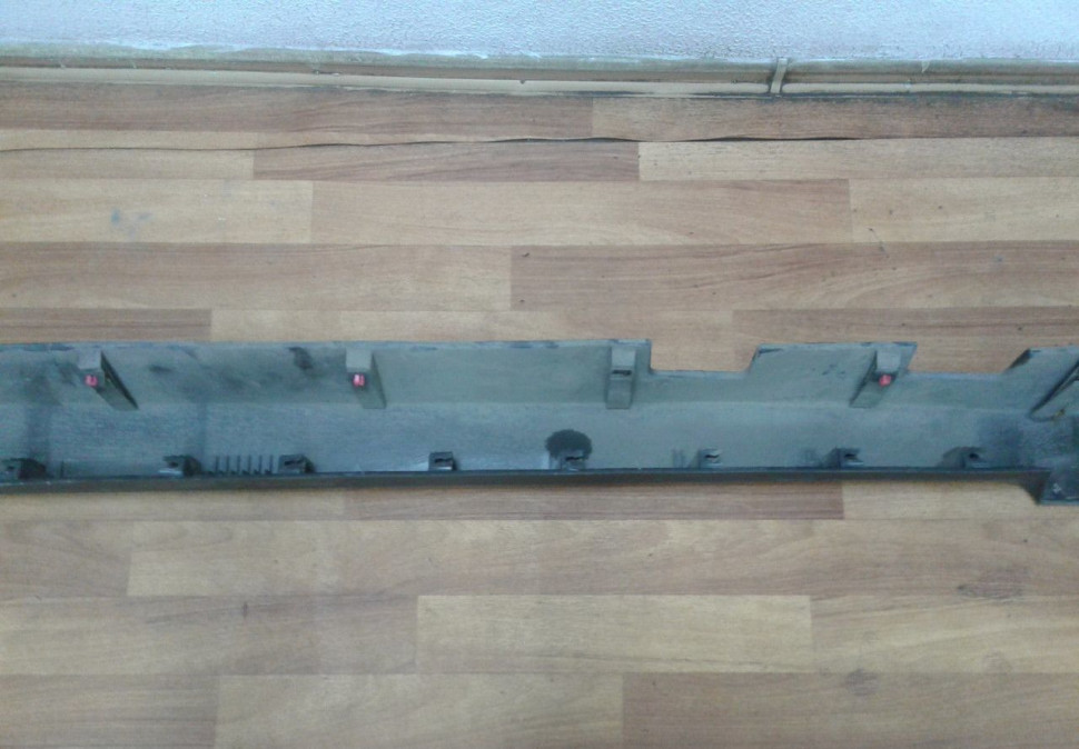 Накладка порога правая Hyundai Creta oem 87754m0000 (скл-3)