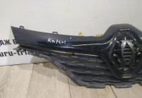 Решетка радиатора бу Renault Kaptur OEM 623103985R