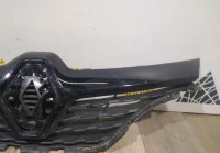 Решетка радиатора бу Renault Kaptur OEM 623103985R