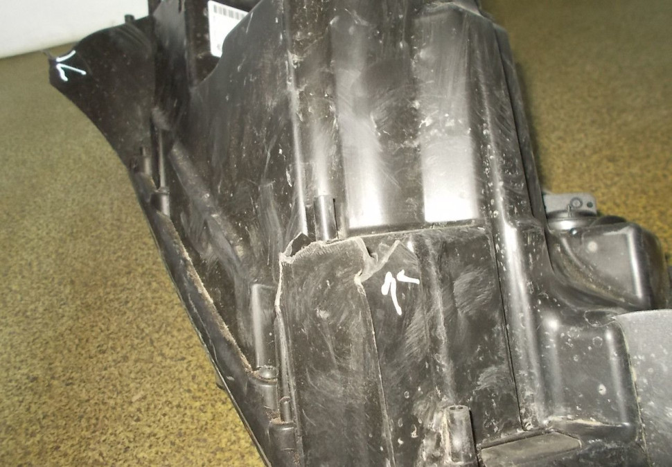 Фара левая бу Renault Logan 2 OEM 260609450R Фара левая бу Renault Logan 2 OEM 260609450R