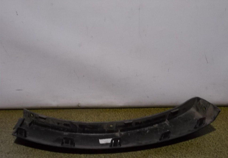 Молдинг бампера передний правый бу Renault Sandero Stepway 2 OEM 960163765R