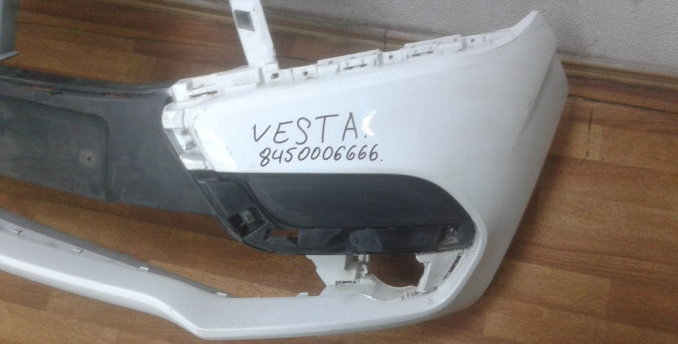 Бампер передний Lada X-Ray oem 620228136r (скл-3)
