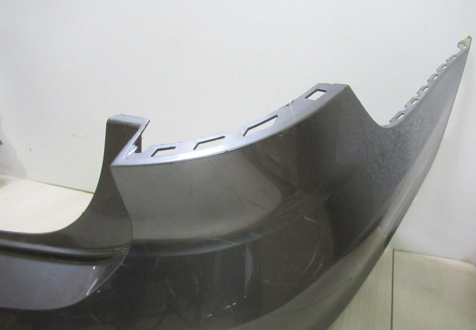 Бампер задний Volkswagen Jetta 6 рест oem 5CU807421C (небольшие трещины) (скл-3)