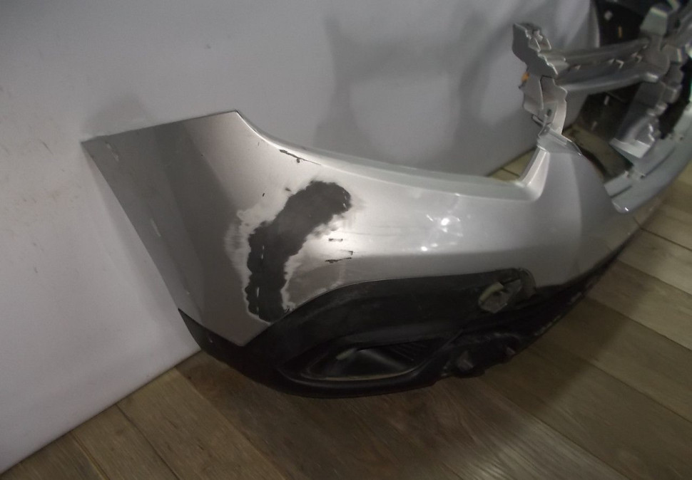 Бампер передний бу Renault Sandero Stepway 2 рестайлинг OEM 620220494R