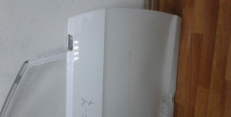 Дверь передняя правая Volkswagen Golf 7 oem 5G4831056AK (вмятина)