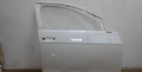 Дверь передняя правая Volkswagen Golf 7 oem 5G4831056AK (вмятина)