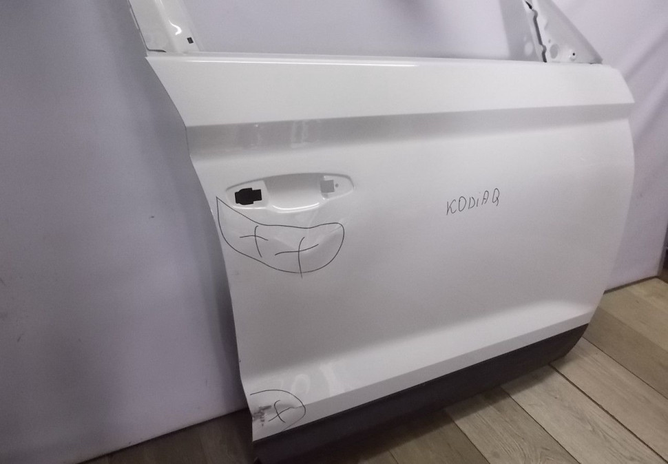 Дверь передняя правая бу Skoda Kodiaq OEM 565831056