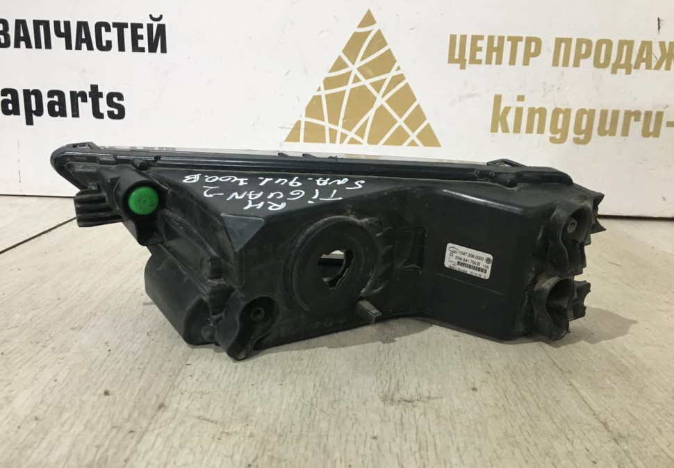 Противотуманная фара правая Volkswagen Tiguan 2 2017> oem 5NA941700B