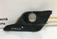 Решетка противотуманной фары левая Renault Logan 2 рестайлинг OEM 261A37637R