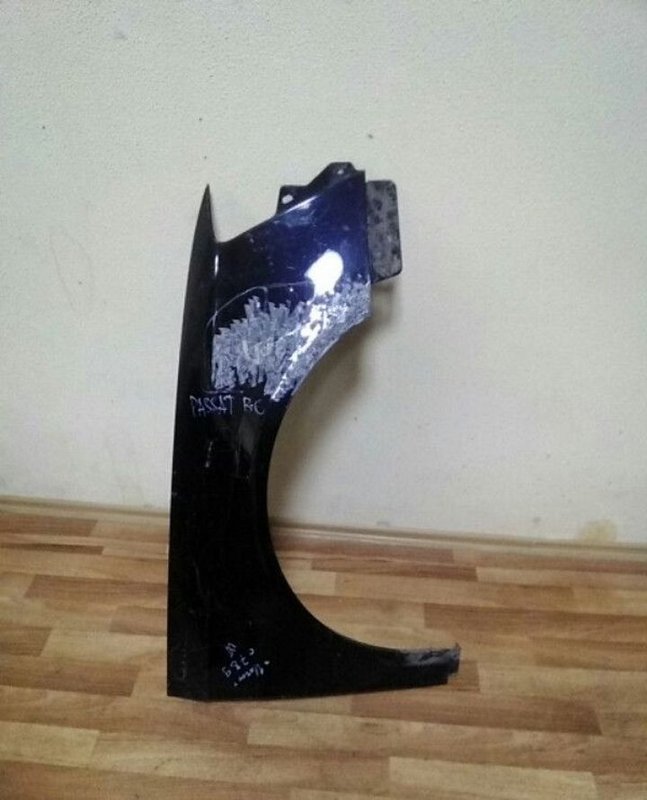 Kрыло переднее правое Volkswagen Passat B6 (Скл-1)