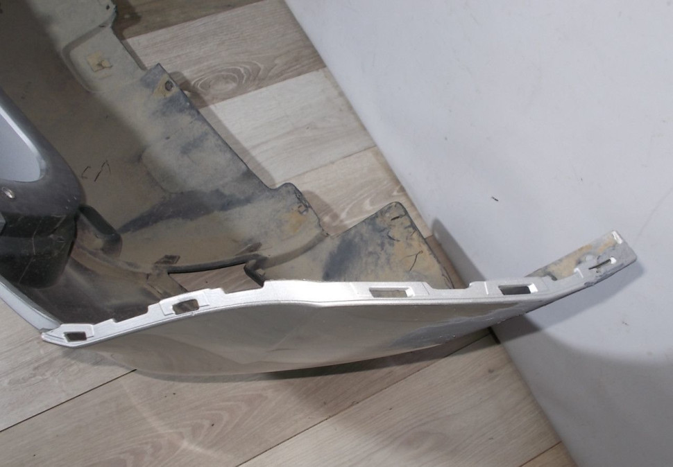 Бампер задний бу Renault Duster OEM 850225435R Бампер задний бу Renault Duster OEM 850225435R