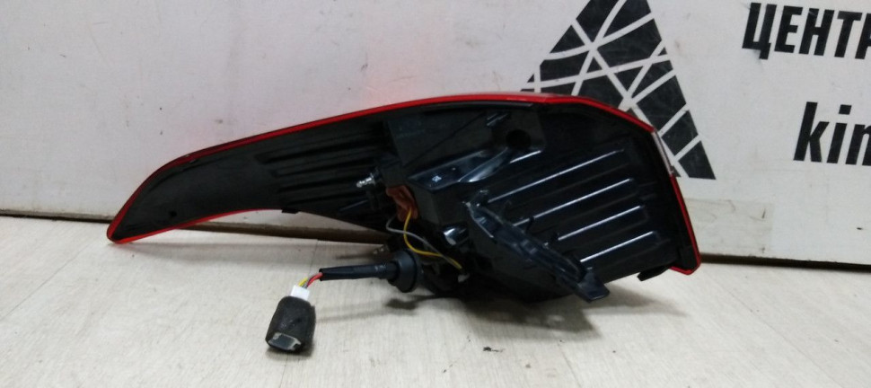 Фонарь правый внешний Hyundai Creta (16-20) oem 92402M0000