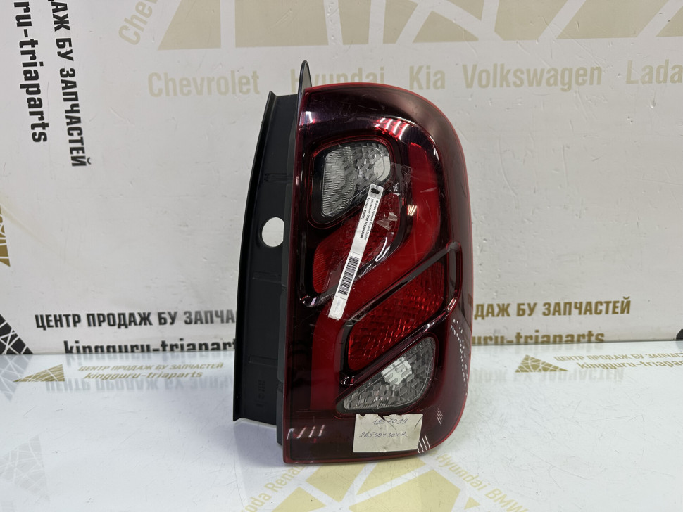 Фонарь правый Renault Duster рестайлинг OEM 265504304R