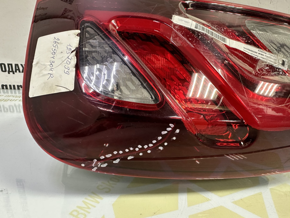 Фонарь правый Renault Duster рестайлинг OEM 265504304R